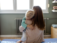 Cofundador da empresa Kardashian aconselha mulheres a se tornarem mães de “duas horas”