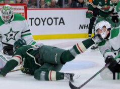 A vitória de Wild na prorrogação foi ofuscada pelo defensor do Stars sendo cortado por um skate
