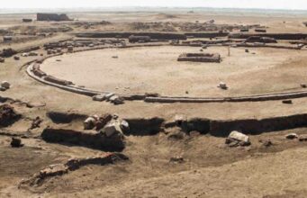 Arqueólogos egípcios encontram templo perfeitamente circular ligado ao antigo culto à água