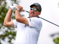 Phil Mickelson se retira do Masters e se junta a Tiger Woods para ficar de fora do torneio principal