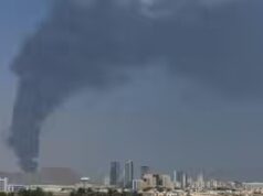 Cinco indianos entre 12 feridos por destroços de mísseis iranianos em Abu Dhabi