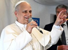 Papa Leão diz que comentários sobre o mundo ser “devastado por um punhado de tiranos” não foram dirigidos a Trump: relatório