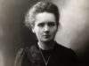 Frase do dia de Marie Curie: "A humanidade também precisa de sonhadores, para quem o desenvolvimento desinteressado de uma empresa é tão cativante que lhes torna impossível dedicar o seu cuidado ao seu próprio lucro materials."