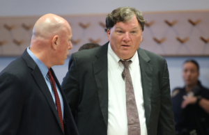 O filho da vítima de Gilgo Seaside afirma que a família do suposto assassino em série transformou o terror em lucros antes do apelo