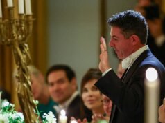 Rory McIlroy pula evento do PGA Tour na casa de Trump e ainda recebe elogios do presidente no jantar na Casa Branca