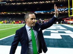 O revendedor de rodas dos Eagles, Howie Roseman, adiciona o move rusher Jonathan Greenard na negociação com os Vikings