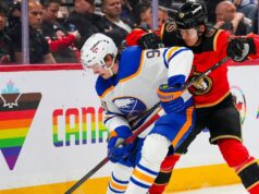 Os senadores passam para a posição de curinga e evitam que os Sabres conquistem a vitória