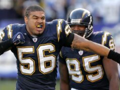 Ex-astro da NFL comenta present histórico da CMLL nos EUA e gostaria de estar ‘fazendo mais’ no wrestling profissional