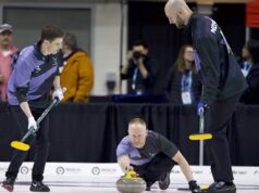 Defend Curling Membership vence Maple United e chega ao topo da classificação da Rock League