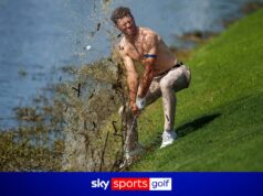 ‘Oh meu Deus!’ | Golfista faz topless e NÃO vai bem!