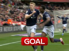 Ele fez isso de novo! O segundo de Coburn coloca Millwall à frente contra Boro