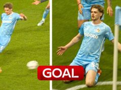 Rudoni retorna com uma dobradinha enquanto Coventry se aproxima da promoção