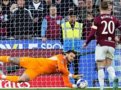 O Leeds segue nos pênaltis para as semifinais da FA Cup após vitória caótica sobre o West Ham