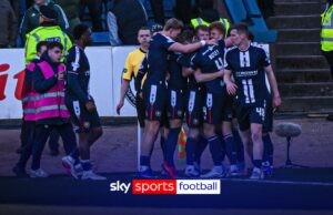 Murray converte de pênalti para empatar para Dundee!
