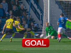 Spencer capitaliza um vazamento de Schmid para elevar o nível de Oxford