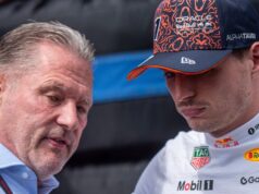 O pai de Max Verstappen, Jos, envolvido em acidente de carro de rali, mas escapa ileso