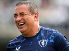 A tempestade Dave danifica o campo de críquete de Durham quando um andaime é derrubado