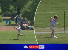 ‘Alguém o contrate!’ | Criança manda bola voando… papai pega!