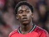 Mainoo assina novo contrato com o Man Utd