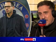 Rosenior aponta problema de mentalidade após Chelsea ser derrotado pelo Man Metropolis