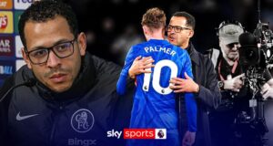 Rosenior admite que não sabe as consequências de não ter futebol no CL