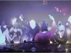 17 atacaram em toda a Nova Inglaterra depois que uma massiva aquisição coordenada de ruas causou estragos na cidade suburbana de Boston