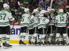 Estrelas assumem a liderança da série sobre Wild após a vitória dupla de Johnston na prorrogação