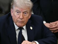 23/04: A comida para viagem com o Main Garrett