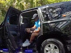 Deputados quebram o para-brisa traseiro de Tiger Woods depois que ele pede para manter seu bem precioso, mostra a câmera corporal