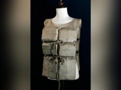 Colete salva-vidas do sobrevivente do Titanic é vendido por mais de US$ 900 mil em leilão, superando em muito as expectativas de preço