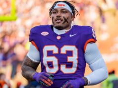 Payments seleciona TJ Parker de Clemson em 35º lugar no Draft da NFL