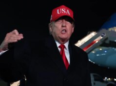 Trump expressa frustração com a OTAN, diz que a marinha iraniana foi ‘destruída’ enquanto os EUA se preparam para o bloqueio