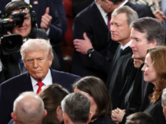 Trump critica Ketanji Brown Jackson como ‘pessoa de baixo QI’ em discurso na Suprema Corte