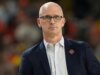 Dan Hurley, da UConn, ouve vaias após a vitória da Last 4 sobre Illinois