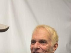 10 minutos nos bastidores com David Lee Roth no Coachella