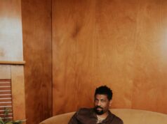 Depois de anos na comédia, Deon Cole ainda gosta de quem vê no espelho