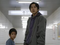 ‘Exit 8’ prende os espectadores no quebra-cabeça de um videogame – para o bem e para o mal