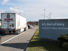 Criança se reencontra com a mãe após pai transgênero e parceiro supostamente sequestrado no exterior em meio a temores de cirurgia de gênero: federais