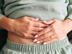 Bactérias na boca podem viajar para o intestino e desencadear câncer de estômago, segundo pesquisa