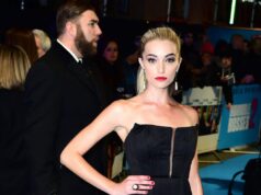 A estrela de Ginny And Georgia, Brianne Howey, anuncia segunda gravidez
