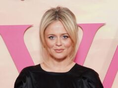 Emily Atack diz que estava “muito doente” com sepse após o nascimento do primeiro filho