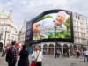 Homenagem de aniversário a Sir David Attenborough exibida no Piccadilly Lights