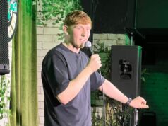 ‘Algumas coisas absolutamente mentais aconteceram’: Indignant Ginge faz uma aparição surpresa no clube de comédia de Manchester