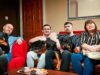 Por dentro da ‘maldição’ do Gogglebox do Channel 4, de mortes trágicas a disputa de pagamento
