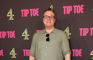 Russell T Davies e Denise Welch entre as estrelas no lançamento do drama de TV Tip Toe