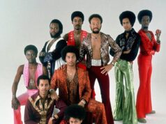 A lenda de Earth, Wind & Hearth revela o trabalho ‘brutal’ que ele assumiu depois que Maurice White desligou a banda… e o ato de traição que ‘parecia ser esfaqueado no coração’
