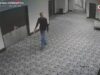 Vídeo mostra Cole Allen invadindo lodge e invadindo posto de controle em suposta tentativa de assassinato de Trump