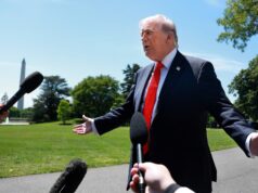 Trump diz que EUA irão ‘libertar’ navios presos no Golfo Pérsico pelo fechamento do Estreito de Ormuz