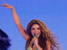 Shakira se apresenta para multidão de DOIS MILHÕES em present gratuito em praia do Brasil