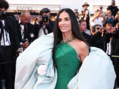 Demi Moore chama a atenção com um visible bizarro inspirado em um saco de dormir enquanto se cobre no tapete vermelho ao lado das glamorosas Eva Longoria e Penelope Cruz na cerimônia de encerramento repleta de estrelas do Competition de Cinema de Cannes